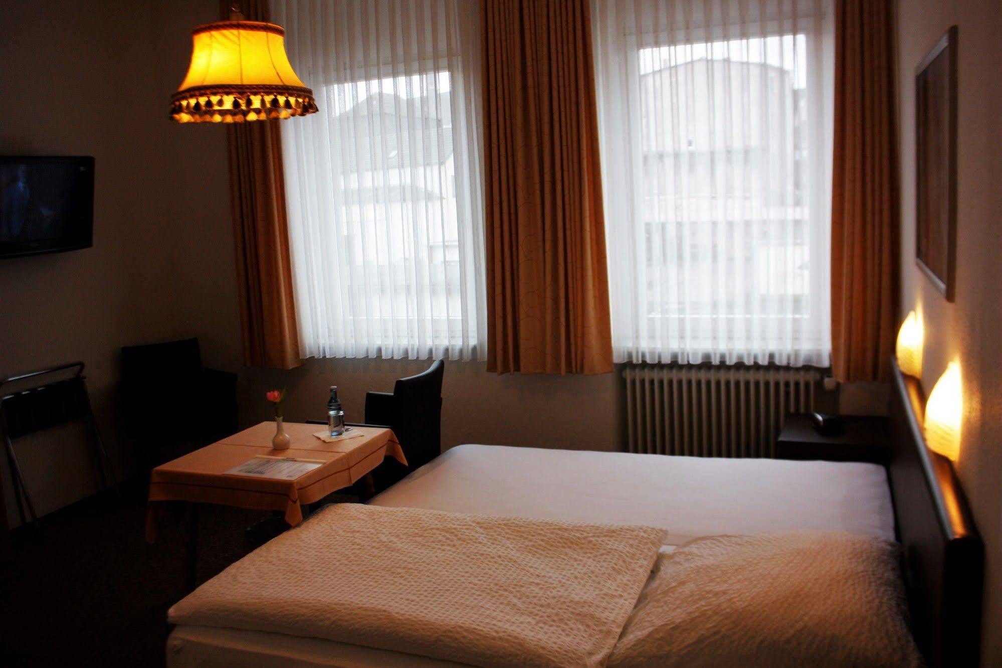 Hotel Zum Anker Andernach Kültér fotó